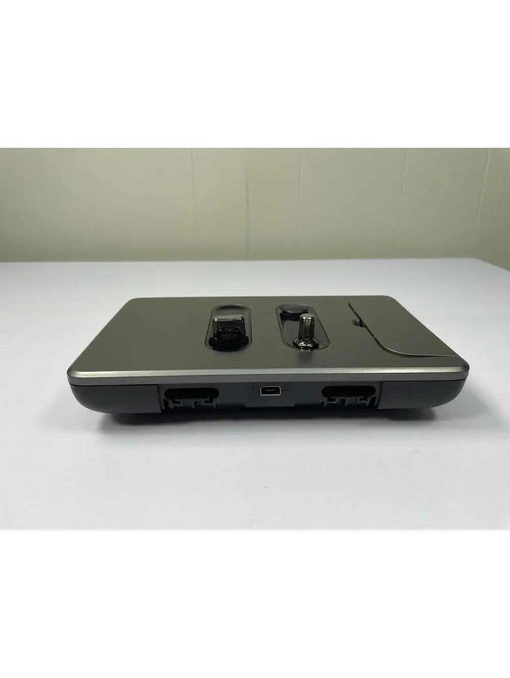 DJ Hero Xbox 360 Wireless Turntable Controller Gray Untested No Battery Cover